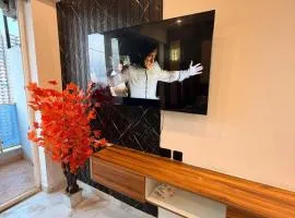 The Private Perch, Couple friendly Cozy Place