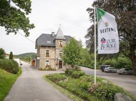 Hotel Zur-Borke, hótel í Neuenrade