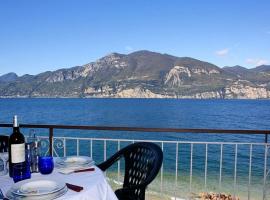 Casa Manu, hotel a Brenzone sul Garda