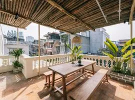 Glass Apartment With Big Balcony