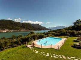 Cascina La Palazzina, hotel en Saló