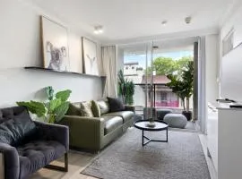 Stylish 1-Bedroom Stay with Balcony & Amenities