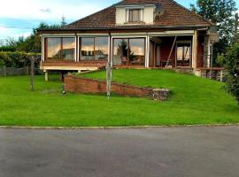 Holiday house in the Ardennes、Auvillers-les-Forgesのホテル