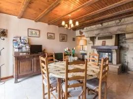 Chambre Bleue, A l'abri du pin