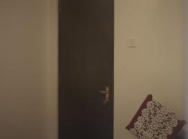 Sea side nest, ξενοδοχείο σε Dondra West