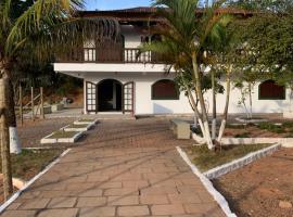 Pousada Flat Royal Suíte com varanda e rede, hotel a Itapecerica