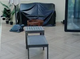 C253 Best Stay Sea View Studio Walk to Beach