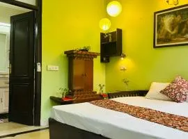 Dr Balis Bliss Homestay Sarvodya Enclave