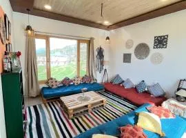 Luxury KA Villa - BIR