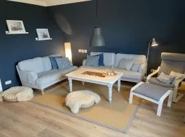 Anchorage Modern retreat