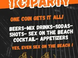 Bed Station Hostel & Pool Bar Hội An " Former Sunflower"