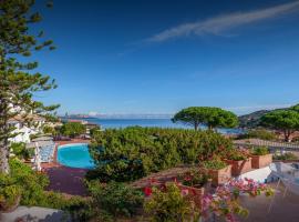 Hotel Punta Est, hotel in Baja Sardinia