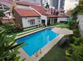 5 Bedroom Villa With Private Pool By Perkasa, hotel v Kuala Lumpur