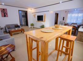 venem house, parkol&oacute;val rendelkező hotel Kisongo v&aacute;ros&aacute;ban