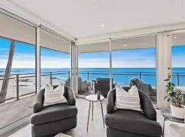 Luxury Three-Bedroom Oceanfront Residence With Panoramic Coastal Views
