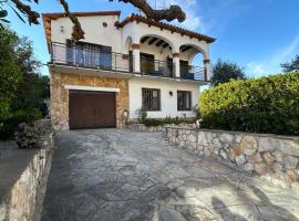 Casa Flor de Lis, hotel a Torredembarra