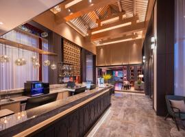 Manxin Mansion Hotel Beijing Xiushui Lake Hot Spring, hotel i Pingxifu