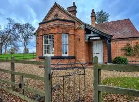 South Lodge at Longford