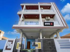 HOTEL O KPS INN, hotel v destinaci Itwāri