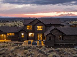 Clint by AvantStay Located Within The Brasada Ranch Community Golf Course Pool Hot Tub，鮑威爾比尤特的飯店