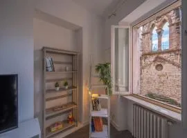 Luna 30 - Historic Heart with a View- ItalyWeGo