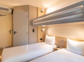 Premiere Classe Marne La Vallee - Saint Thibault Des Vignes, hotel in Saint-Thibault-des-Vignes