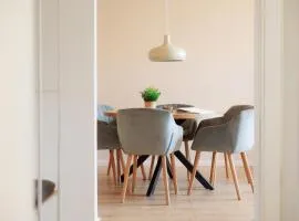 CASA BENJI Dohma - geräumige FeWo - Familien - Parkplatz - Waschmaschine