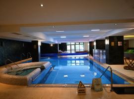 Hotel Escalade, hotel in Poiana Brasov