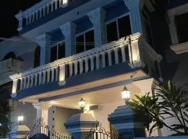 De Pondy beachside Villa