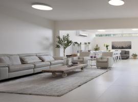 האיצטדיון 6 -בית גדול ומפנק, hotel u gradu Eliat