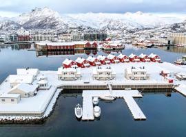Rorbuene Svolvær Havn, hotel v destinaci Svolvær