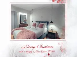 Vivian's Deluxe Apartment