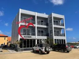 Luxury 2-BR Apartment with Balcony