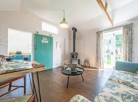 The Cowshed - Uk50803