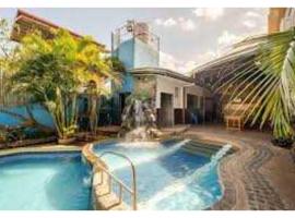 OYO 1187 Rose And Ross Place Budget Hotel And Private Resort, hotel v destinaci Kabaong