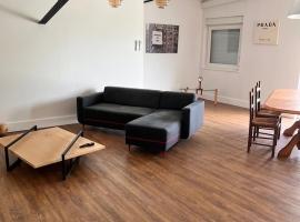 le gite de l'atelier, hotel i Gray