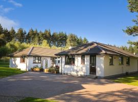 Woodland House, Hotel in Tomatin