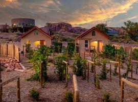 Willow Street Cottages, hotel with parking in Bluff