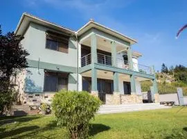 Green Valley Palace A quiet Happy Place to stay