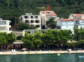 Villa Nora, beach hotel in Tučepi