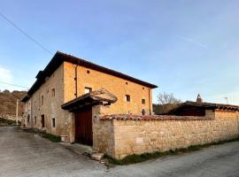 CASA RURAL PALACIO LOS LABREQUINES, hotel com banheiras de hidromassagem em Villacomparada de Rueda