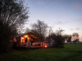 Sm&ucirc;k Thuskes, hotel con tinas de hidromasaje en Echtenerbrug