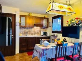 GuestHost - Petite Fleur - Cozy La Thuile Flat