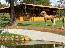 Lapa Rupestre - Haras e Sitio Arqueológico，位于西波山的酒店
