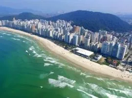 Apto 3 suítes ate 8 pessoas em Pitangueiras