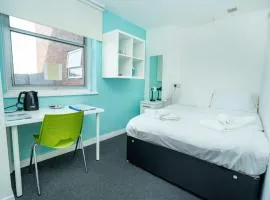 Budget En-suite Room in Coventry City Centre