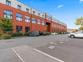 Couples- Business- Sleeps 2- Pets- WiFi- Parking