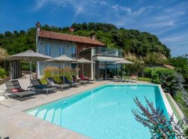 Relais Casa Clara, hotel a Monteu Roero