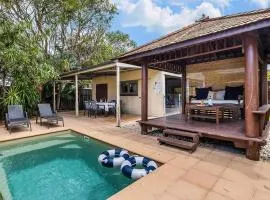 Salt and Serenity - Lux Home With Heated Pool