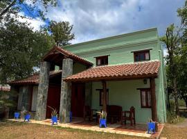 Casas de Campo San Antonio JUJUY LLN, hotel v destinaci La Toma